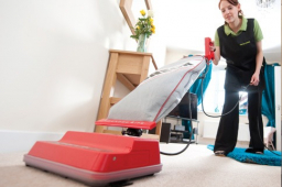 gallery/merry_maids_vacuum_cleaning